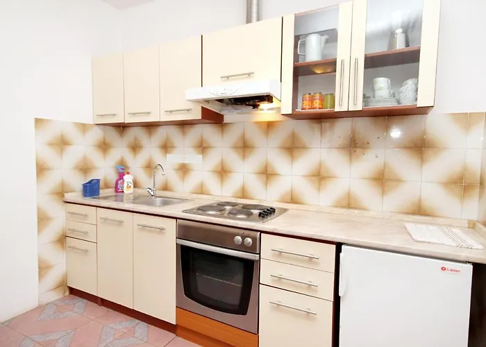 Apartment With A Parking Space Krk - 5422 Krk Town