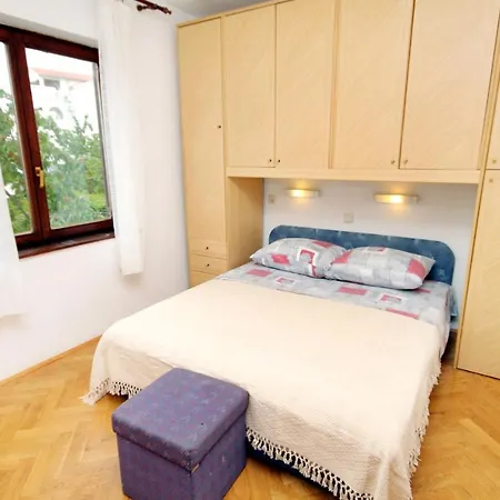 With A Parking Space Krk - 5422 Krk Town